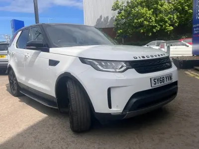 Käytetty Land Rover Discovery 5 SE 306 HP (225 kW) 2018 Valkoinen Katumaasturi