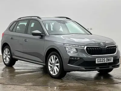Käytetty Skoda Kamiq SE 116 HP (85 kW) 2025 Harmaa Katumaasturi