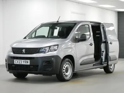 Used Peugeot Partner 100 HP (73 kW) 2023 Grey MPV
