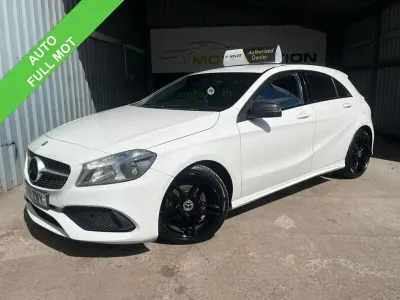 Używany Mercedes A180 AMG line 109 KM (80 kW) 2017 Biały Hatchback