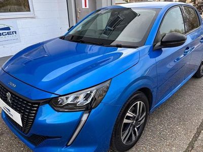 Used Peugeot 208 Allure+ 100 HP (73 kW) 2023 Blue Hatchback