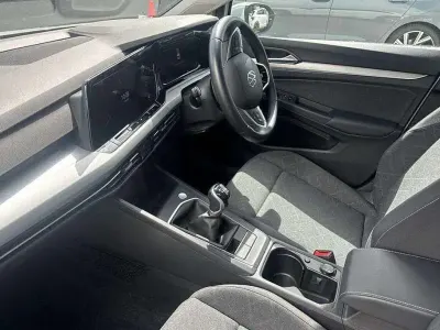 Used VW Golf VIII Life 110 HP (80 kW) 2023 White Hatchback