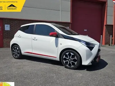 Used Toyota Aygo Trend 72 HP (52 kW) 2019 White Hatchback