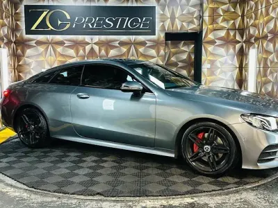 Begagnad Mercedes E220 AMG line 194 HK (142 kW) 2019 Grå Sportkupé