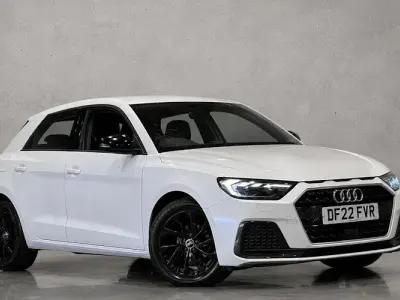Used Audi A1 Sportback Sport 95 HP (69 kW) 2022 White Hatchback