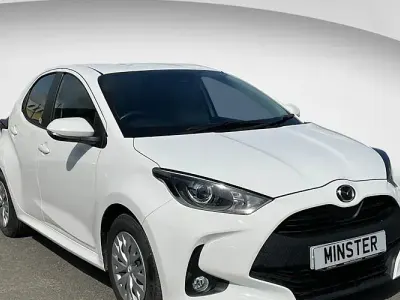 Używany Mazda 2 116 KM (85 kW) 2023 Biały Hatchback