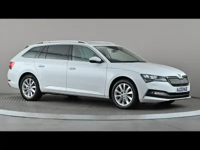 Used Skoda Superb SE Technology 2023 White Estate