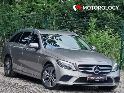 Begagnad Mercedes C200