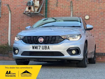 Używany Fiat Tipo Lounge 120 KM (88 kW) 2017 Srebrny Hatchback
