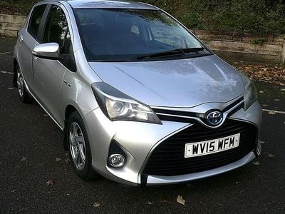Used 2015 Toyota Yaris Hybrid | £9,995 (Fair price)