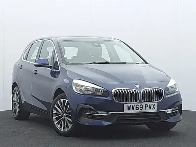 Used BMW 218 Luxury Line 140 HP (102 kW) 2019 Blue Hatchback