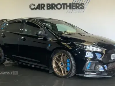 Usado Ford Focus RS 350 HP (257 kW) 2016 Preto Citadino