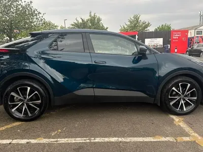 Used Toyota C-HR Design 2024 Blue SUV