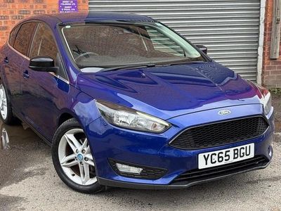 Used Ford Focus Titanium 120 HP (88 kW) 2015 Blue Hatchback