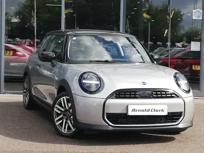 Used Mini Cooper Classic 114 kW (156 HP) 2025 Silver Hatchback