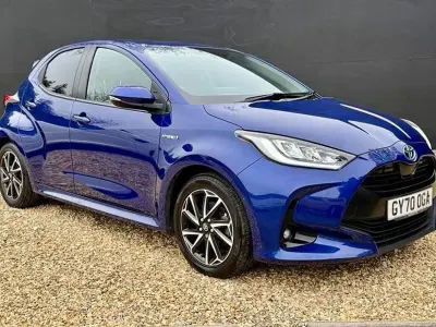 Used Toyota Yaris Hybrid Design 2020