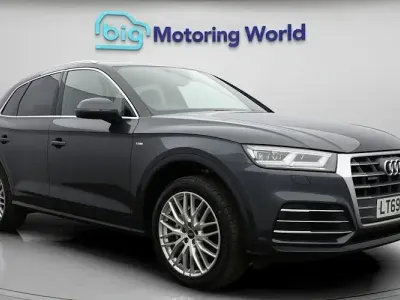 Begagnad Audi Q5 S-Line 190 HK (139 kW) 2019 Grå SUV