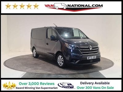 Grey Used 2022 Renault Trafic MPV | £16,990 (Fair price)