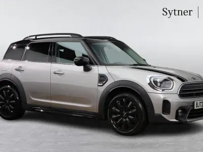 Używany Mini Cooper Countryman Classic 134 KM (98 kW) 2023 Srebrny SUV