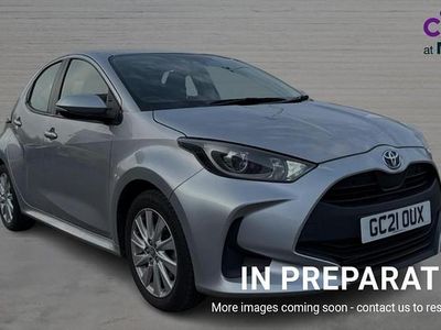 Used Toyota Yaris Hybrid 116 HP (85 kW) 2021 Silver