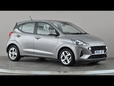 Used Hyundai i10 SE 67 HP (49 kW) 2022 Bronze Hatchback
