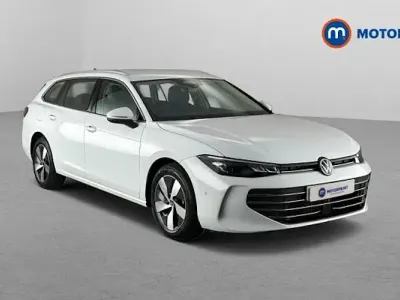 Used VW Passat Life 204 HP (150 kW) 2025 White Estate
