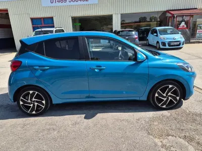 Used Hyundai i10 Premium 84 HP (61 kW) 2021 Hatchback