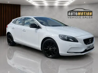 Used Volvo V40 SE Lux 115 HP (84 kW) 2014 White Hatchback