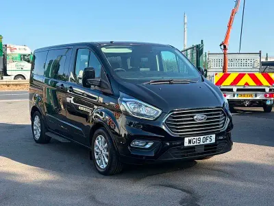 Used Ford Tourneo Custom Titanium 130 HP (95 kW) 2019 Black Van