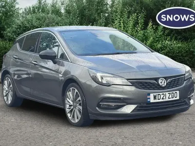 Używany Vauxhall Astra Edition 145 KM (106 kW) 2021 Szary