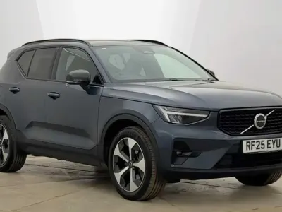 Used Volvo XC40 Plus 194 HP (142 kW) 2025 Blue SUV