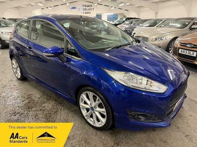 Used Ford Fiesta Zetec 125 HP (91 kW) 2015 Blue Hatchback