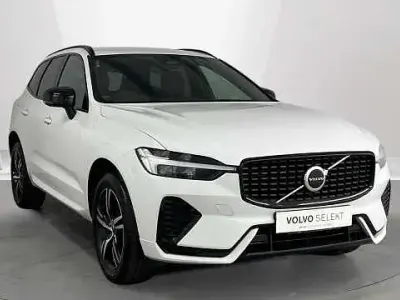 Used Volvo XC60 R-Design 194 HP (142 kW) 2022 White SUV