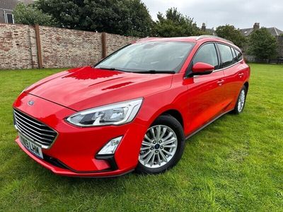 Used Ford Focus Titanium 118 HP (86 kW) 2019 Red Estate