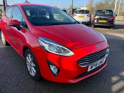 Used Ford Fiesta Zetec 100 HP (73 kW) 2018 Red Hatchback