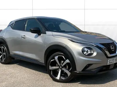 Used Nissan Juke Tekna 114 HP (83 kW) 2023 Silver SUV
