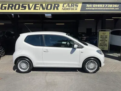 Usado VW up! high up! 75 HP (55 kW) 2013 Branco Citadino