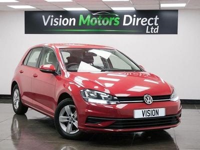 Used VW Golf VII S 125 HP (91 kW) 2017 Red Hatchback