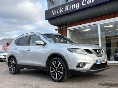 Blade silver Used 2016 Nissan X-Trail Tekna SUV | £9,975 (Fair price)