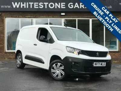 Used Peugeot Partner Premium 131 HP (96 kW) 2022 White MPV