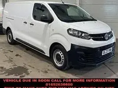 Used Vauxhall Vivaro S 100 HP (73 kW) 2023 White MPV