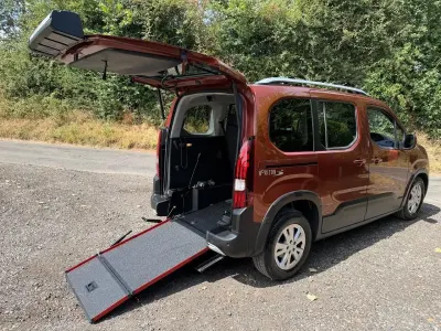 Used Peugeot Rifter Allure Premium 131 HP (96 kW) 2021 Bronze MPV