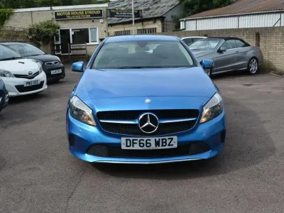 Used Mercedes A180 SE 2016 Blue Hatchback