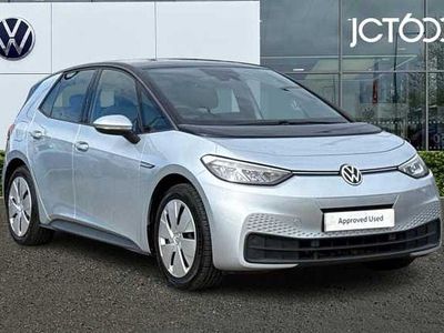 Begagnad VW ID.3 Pure 110 kW (150 HK) 2021 Silver Halvkombi