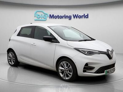 White Used 2022 Renault Zoe Iconic Hatchback | £11,100 (Fair price)