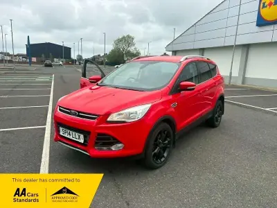 Used Ford Kuga Titanium 163 HP (119 kW) 2014 Red SUV