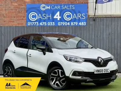 Used Renault Captur Iconic 2018 White SUV