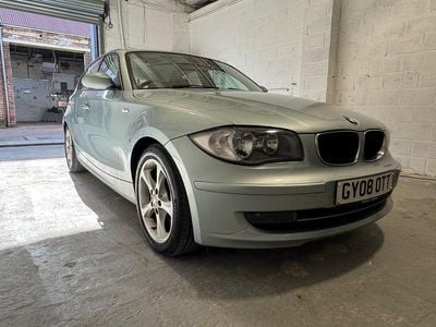 Used BMW 120 2008 Green Hatchback