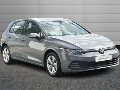 Used VW Golf VIII Life 148 HP (108 kW) 2023 Moonstone grey Hatchback