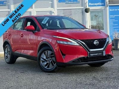 Used Nissan Qashqai Acenta Premium 158 HP (116 kW) 2022 Red SUV
